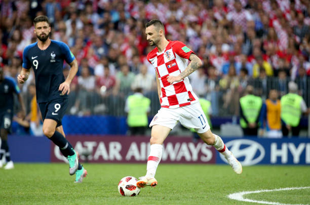 中场配置和 中场配置和